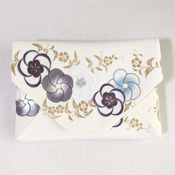 【天然染色日本刺繍】数寄屋袋「季を待つ花」 4枚目の画像