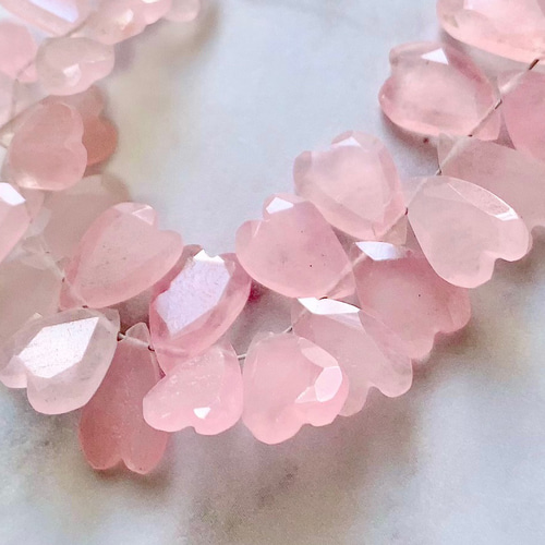 天然石桜の花びらピンククォーツァイトのフラワーシェイプ＊2石