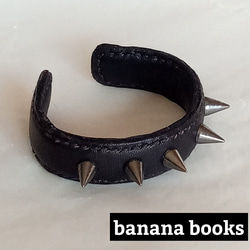 【希少】Jerry Van Ambrug レザーバングル 黒 美品 黒（ブラック） バングル・リストバンド の人気通販｜Creema