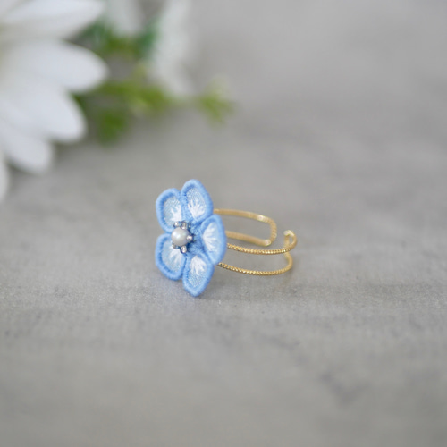 ネモフィラリング (受注生産/オーガンジー刺繍/花/フラワー/青/春