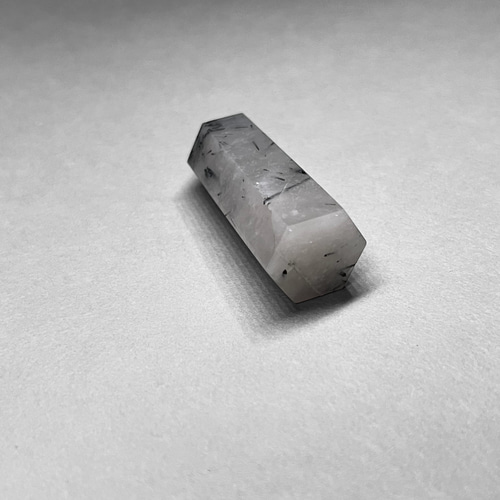 black tourmaline in quartz point/ブラックトルマリンインクォーツ