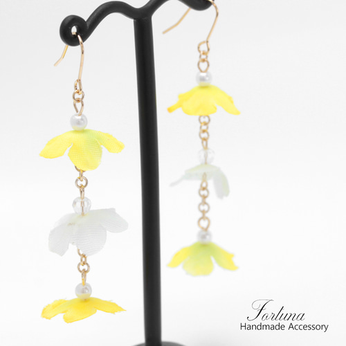 Yellow Flower(1022) ピアス/イヤリング/ノンホールピアス/樹脂ピアス 
