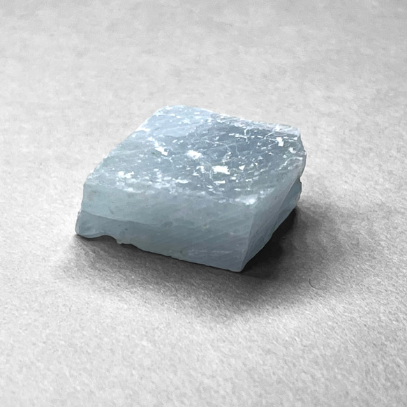 blue calcite / ブルーカルサイト原石A 2枚目の画像