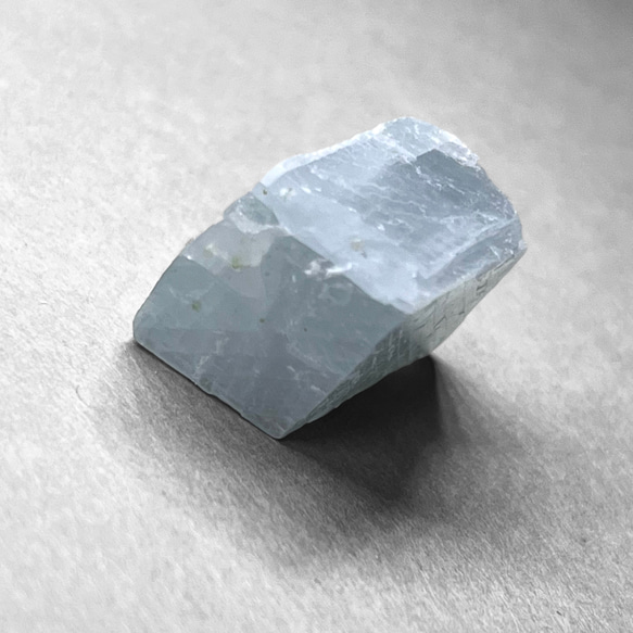 blue calcite / ブルーカルサイト原石A 3枚目の画像