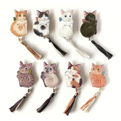 ブローチ》ネコちゃん追加！ゆらゆら ゆれる タッセル しっぽの
