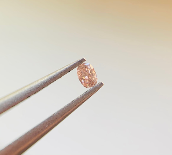 天然　ピンクダイヤモンド　Fancy light brown pink ルース　アーガイル産　0.037ct 8枚目の画像