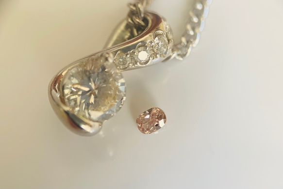 天然　ピンクダイヤモンド　Fancy light brown pink ルース　アーガイル産　0.037ct 12枚目の画像