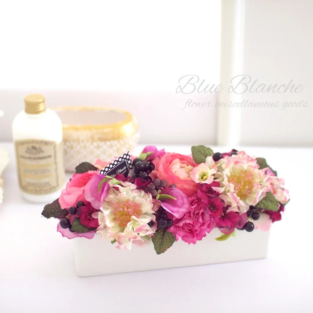 母の日に♪ピンクのお花とベリーのアレンジメント