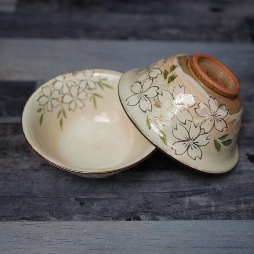 ご飯茶碗 桜 白・金彩(A) 陶器 京焼・清水焼 茶碗・めし碗 Shun ご飯茶碗 桜 白・金彩(A) 陶器 京焼・清水焼 茶碗・めし碗 Shun