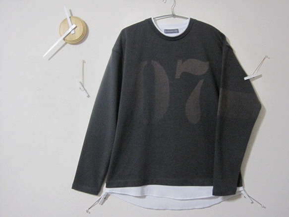 STRONG OURS ブラック ロンT カットソー STRONG OURS ブラック ロンT カットソー STRONG OURS ブラック