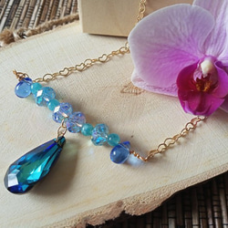 湛藍色的施華洛世奇水晶元素項鍊，14kgf愛心形鍊條 第6張的照片