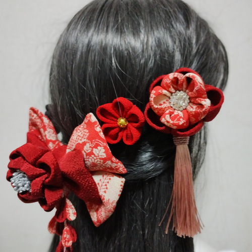 髪飾り 髪飾り朱色 髪飾りえんじ リボン 成人式髪飾り 卒業式髪飾り  