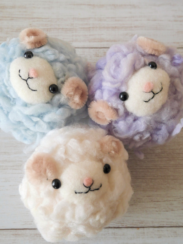 はじめてでも可愛く作れる！羊毛フェルト初心者さん向け動画付きひつじちゃんキット 1枚目の画像