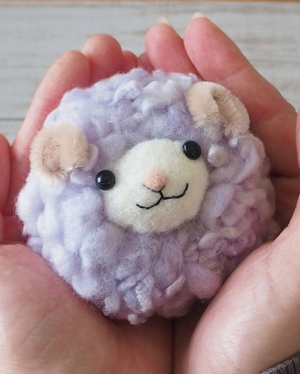 はじめてでも可愛く作れる！羊毛フェルト初心者さん向け動画付きひつじちゃんキット 4枚目の画像