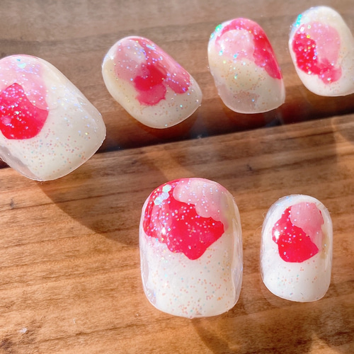 いちご ①苺 いちご adidas ZX 8000