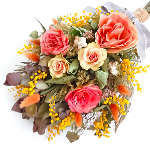 春色、オレンジ色の薔薇とミニ薔薇、ミモザの可愛いブリザーブド 春色、オレンジ色の薔薇とミニ薔薇、ミモザの可愛いブリザーブド