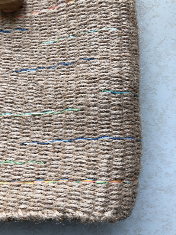 【一点物】手染め手織り麻ひもかごバッグ　編み上げてさげバッグ　生成り 4枚目の画像