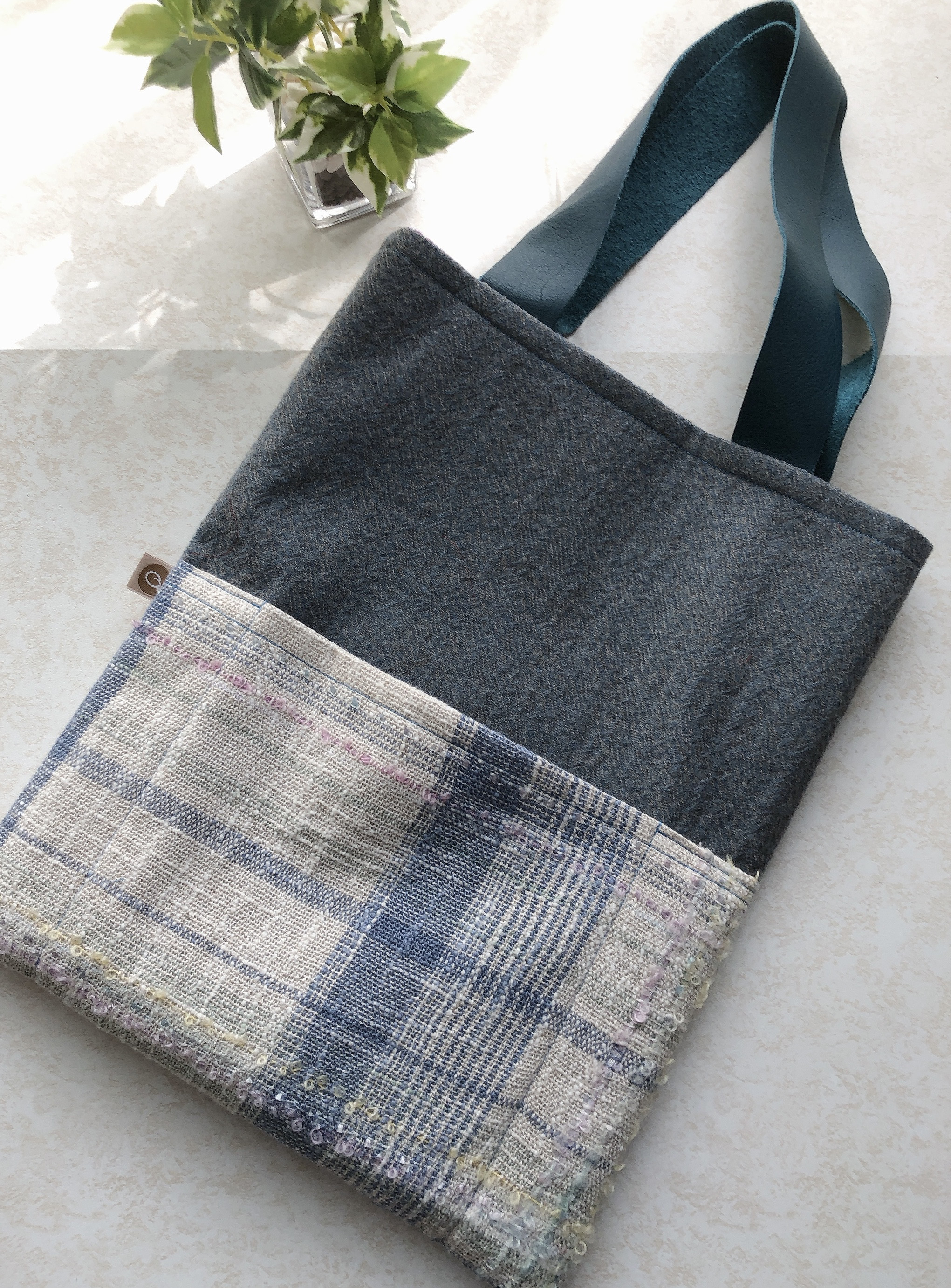 【一点物】シルク裂織りトートバッグ　青