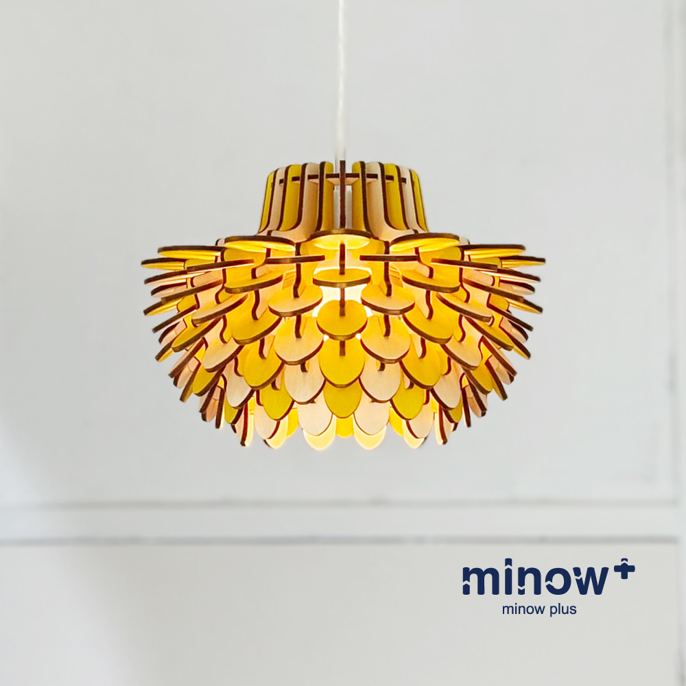 木製ペンダントライト「ダリア（ミモザイエロー）」｜ナチュラル照明｜北欧インテリア｜花びらデザイン｜華やかな灯り