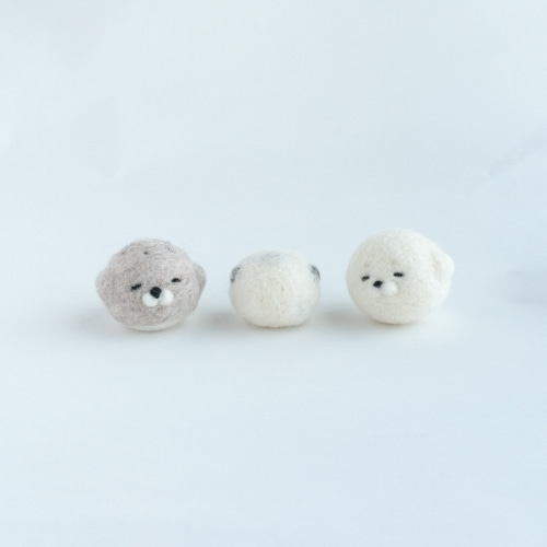 和菓子なアザラシ 羊毛フェルト 羊毛フェルト アカツキコ 通販