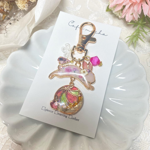 鞠と跳ぶうさぎ 桜 レジン キーホルダー キーホルダー cafe