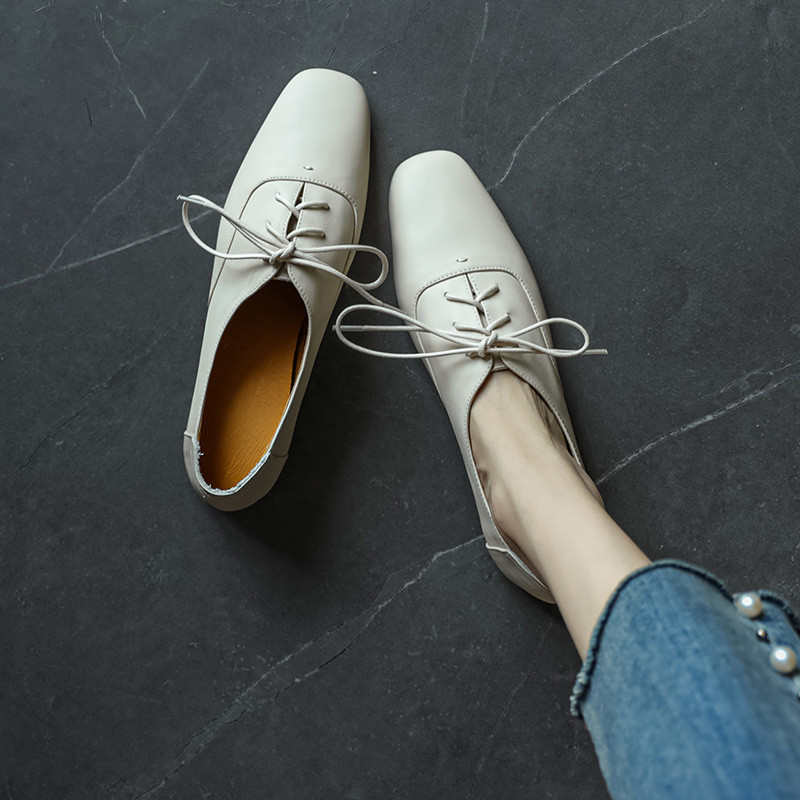 レザー スニーカー シューズ 革靴 コンフォートシューズ ローカット カジュアルシューズ ブローグシューズ カスミソウ