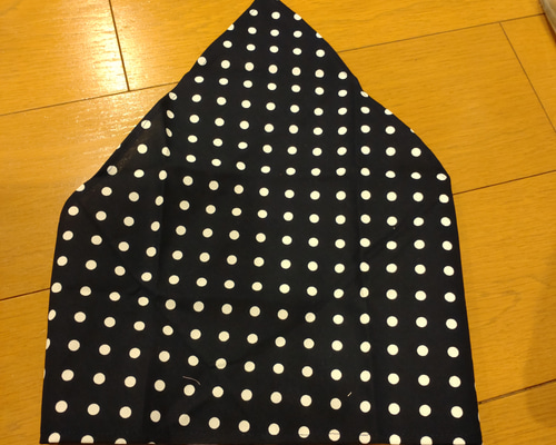 三角巾　ハンドメイド　片面ドット柄　黒　Lサイズ② f7ef1ca72a12b52cf8d584fc6ed729