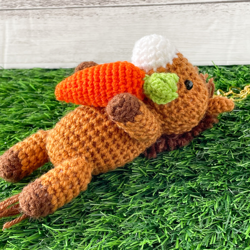 受注製作】人参大好き♡人参を持ったお馬さんバッグチャーム【栗毛