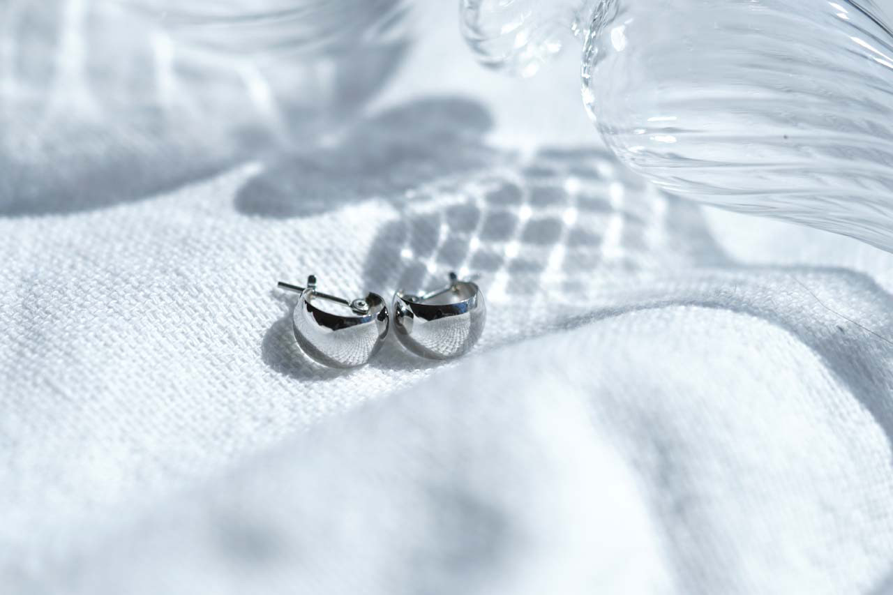 【送料無料】Pt900 ムーンフープピアス 7mm×10mm ペア