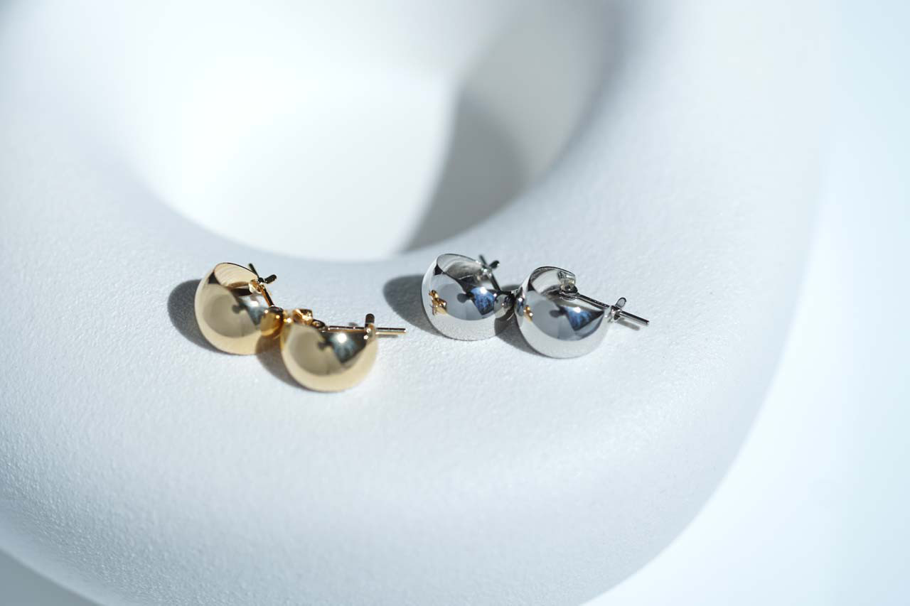 【送料無料】Pt900 ムーンフープピアス 7mm×10mm ペア