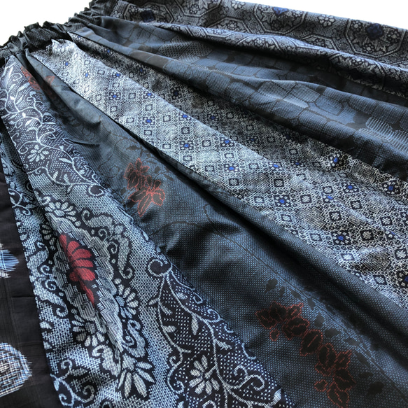 アンティーク大島紬のパッチワークスカート　12種類の青系の大島紬　お好きな着丈で　裏地付き　着物リメイク 10枚目の画像
