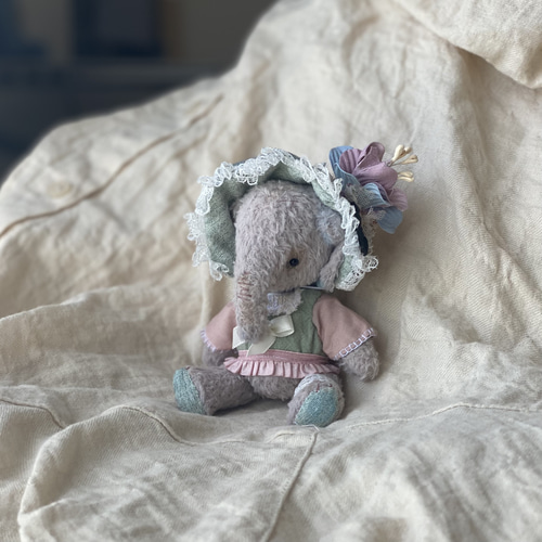 yui.elephantです！テディベア　ゾウ Miss象 Miss Elephant テディベア ヨーロッパ 貴族 田園NO.5