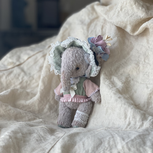 Miss象 Miss Elephant テディベア ヨーロッパ 貴族 田園NO.5
