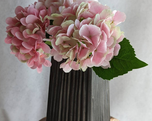 まるで本当の紫陽花みたい!大輪の紫陽花が美しいアーティフィシャル（造花）アレンジ まるで本当の紫陽花みたい!大輪の紫陽花が美しい アーティフィシャル