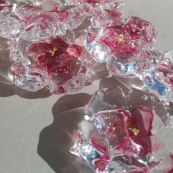 ガラスの桜　八重箸置き 3枚目の画像