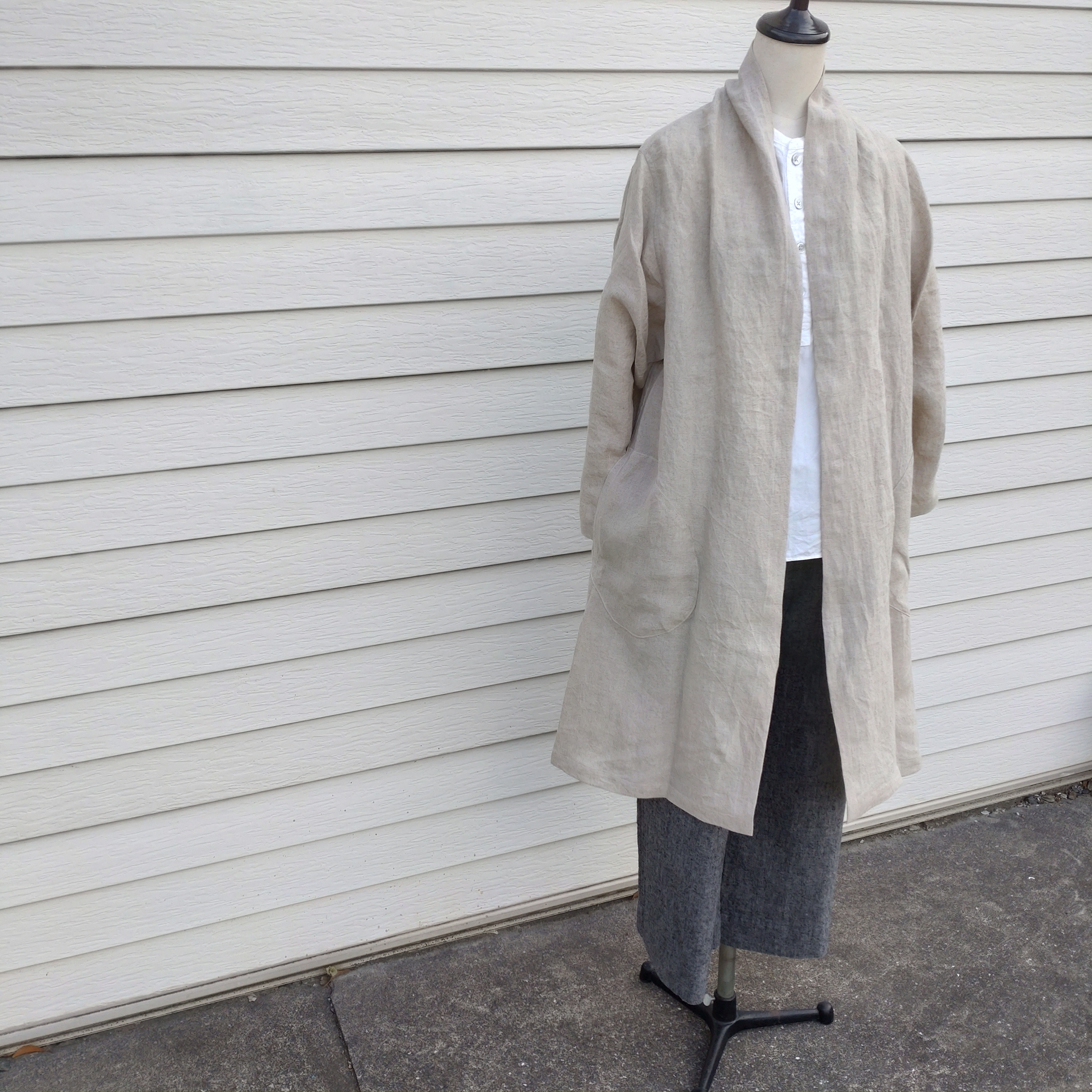 《送料無料》さらりリネンコート キナリ ☆150㎝の方にもすっきり着ていただけます。