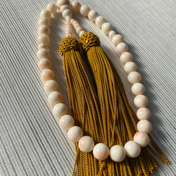 【令和五年春のお彼岸特別企画】珊瑚数珠　正絹　からしカラー　片手略式タイプ・多種宗派対応可 14枚目の画像