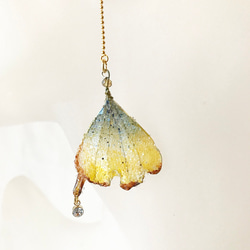 otoshimono蝶のピアス 2枚目の画像