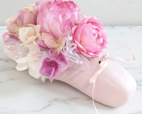 バレエの発表会のプレゼントに♡ピンクのソラフラワーの薔薇のトウ