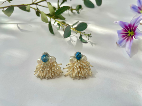 ビーズ刺繍アクセサリー/ビーズアクセサリー/イヤリング/淡水パール/入学式/入園式/結婚式/春イヤリング/ブルー/ピアス 7枚目の画像