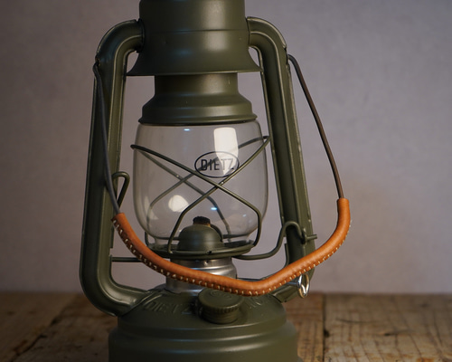 Coleman - フュアーハンド　レザーカバーハンドル付き　灯油ランタン　オイルランタン 04b51b94f1e8af91cfedff4028ab4b