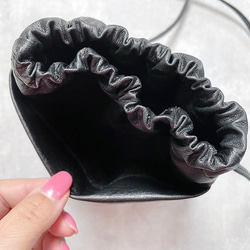 ▼KURO/豐滿可愛抽繩手拿包春單調/智能手機單肩/智能手機手拿包(BP230317) 第5張的照片