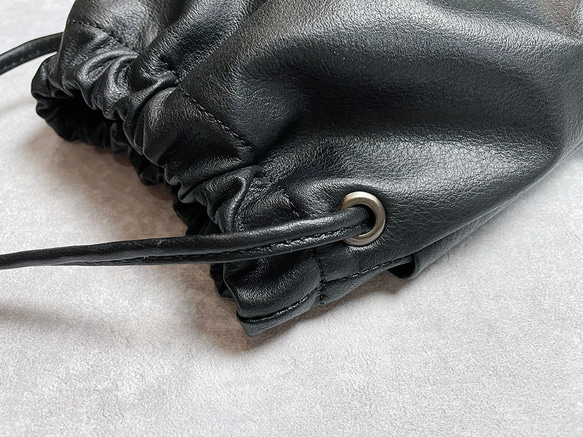 ▼KURO/豐滿可愛抽繩手拿包春單調/智能手機單肩/智能手機手拿包(BP230317) 第10張的照片