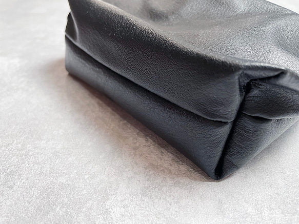 ▼KURO/豐滿可愛抽繩手拿包春單調/智能手機單肩/智能手機手拿包(BP230317) 第11張的照片