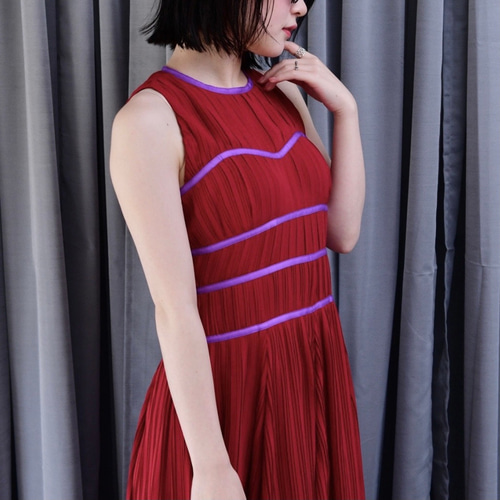 Violetta Dress フレア赤ワンピース/ドレス/ワインレッド