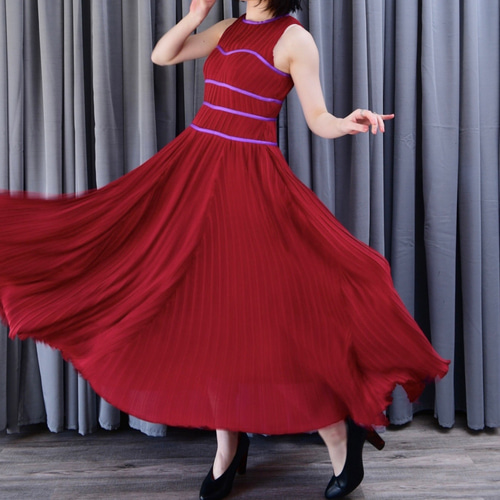 Violetta Dress フレア赤ワンピース/ドレス/ワインレッド Violetta Dress フレア赤ワンピース/ドレス/ワインレッド