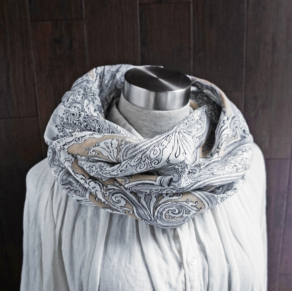 精緻義大利亞麻圍巾 灰色/米色 第1張的照片