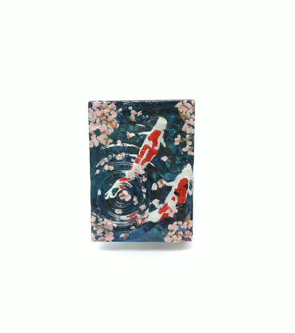 桜舞い散る錦鯉の池　波紋レジン　アクセサリー(ご希望に合わせてキーホルダーやブローチに♡) 7枚目の画像