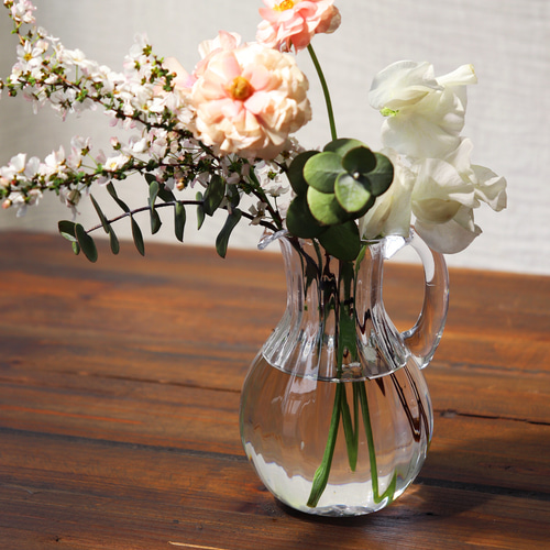 新作「フルートの小さなピッチャー」花器 カラフェ 水差し 花瓶 ジャグ