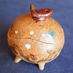 チビ玉魚（ちびたまぎょ）陶器製の入れ物 3枚目の画像